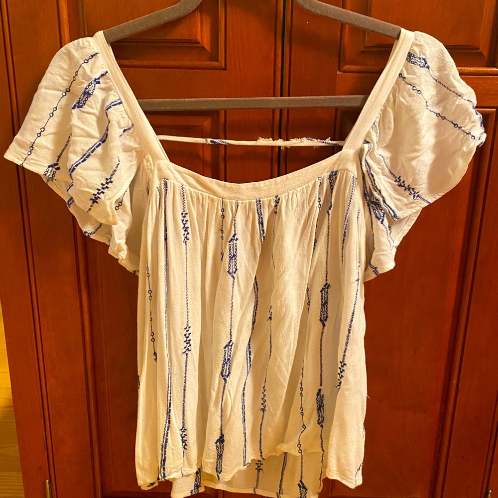 Lush Brand- blue & white top in size Large